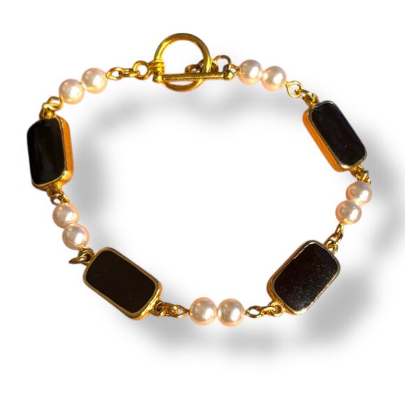 Gold Black Rectangle Stone Bracelet With Faux Pearls Toggle Clasp Classic - Picture 1 of 6